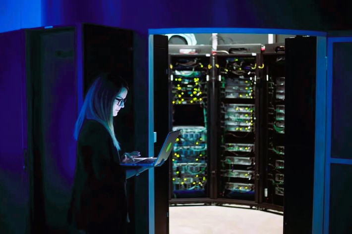 Why choose AEM Servers